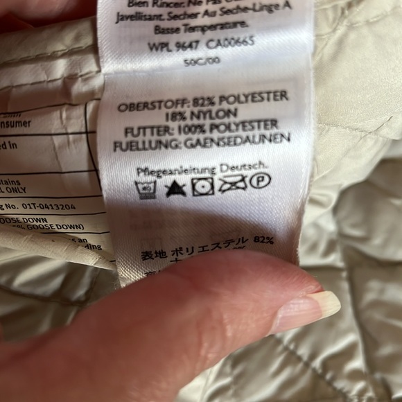 Eddie Bauer Cream Quilted Goose Down Vest Size XL - Picture 10 of 10